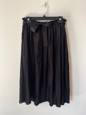 Anthro | Black accordion pleated midi skirt | Small | Hunter Dixon New York